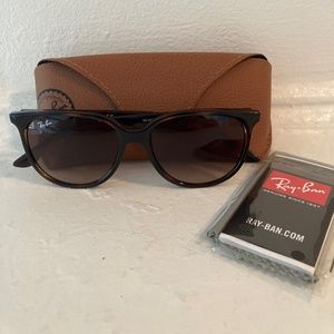 Ray-Ban Sunglasses in Brown Havana